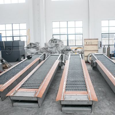 Περιστροφικός εξοπλισμός επεξεργασίας λυμάτων καγκέλων βωλοκόπων δοντιών ανοξείδωτου
