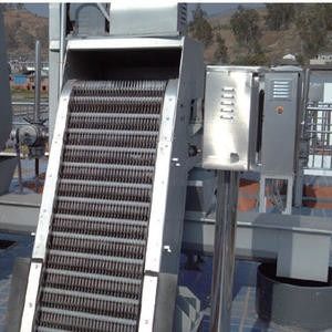 SS304 μηχανική χονδροειδής οθόνη 3.0KW φραγμών απόβλητου ύδατος