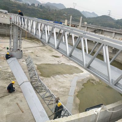 Μισό σύστημα μεταλλουργικών ξυστρών λάσπης γεφυρών με τις δευτεροβάθμιες δεξαμενές ιζηματογένεσης